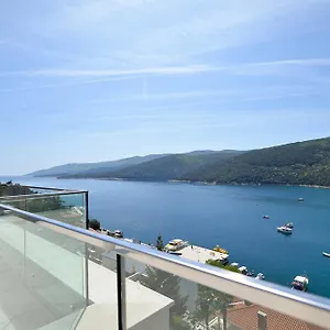 Apartment Panorama